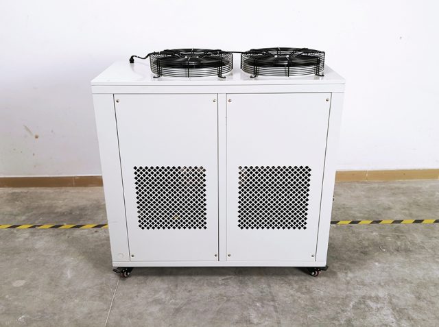 5HP Boxed Air Cooled Water Chiller – White6