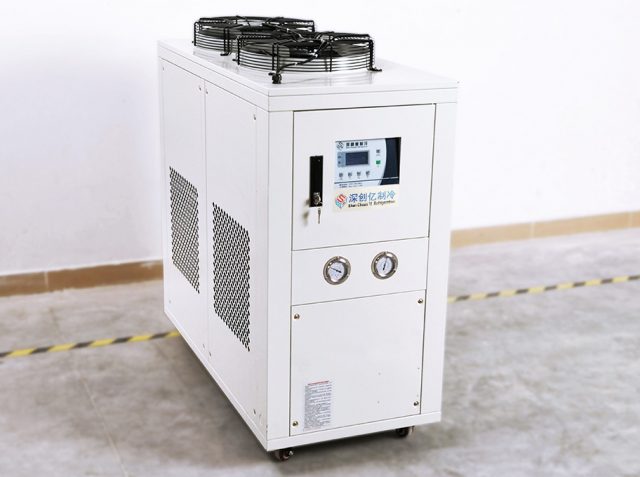 5HP Boxed Air Cooled Water Chiller – White10
