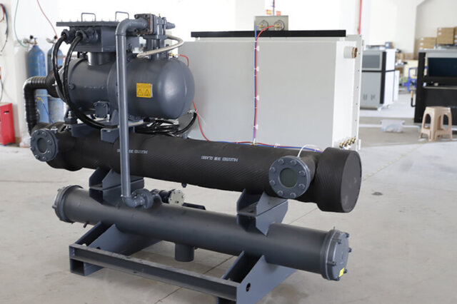 screw type water-cooled chiller